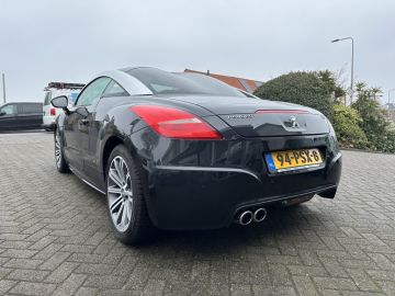 Peugeot RCZ